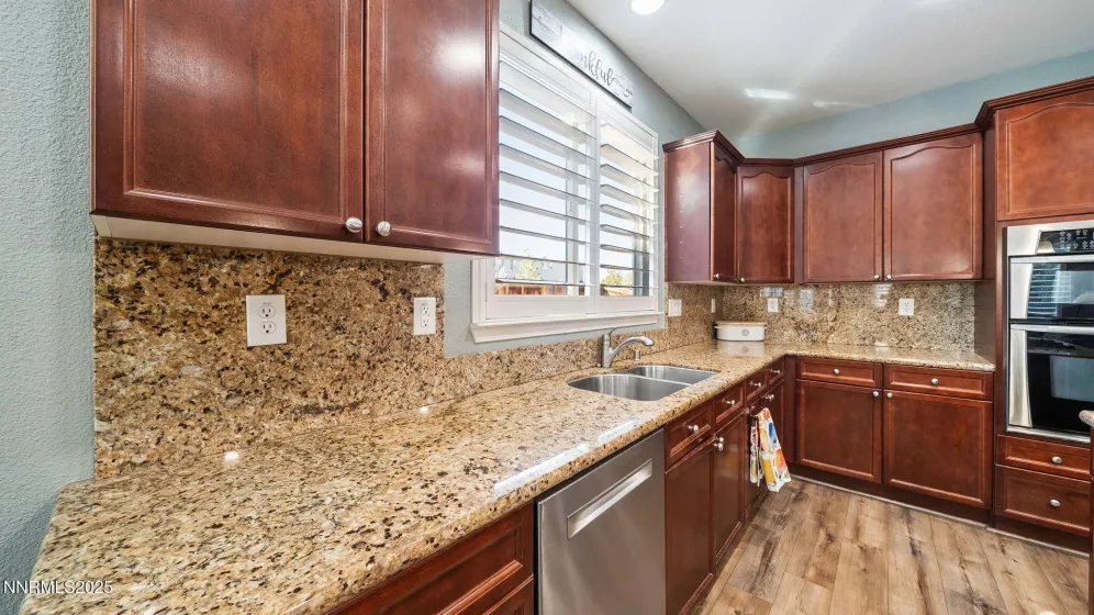 5148 Komatite, Sparks, Nevada 89436, 5 Bedrooms Bedrooms, ,4 BathroomsBathrooms,Residential,Residential,Komatite,250057582