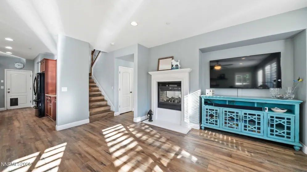 5148 Komatite, Sparks, Nevada 89436, 5 Bedrooms Bedrooms, ,4 BathroomsBathrooms,Residential,Residential,Komatite,250057582