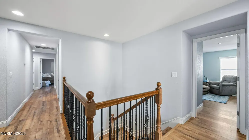 5148 Komatite, Sparks, Nevada 89436, 5 Bedrooms Bedrooms, ,4 BathroomsBathrooms,Residential,Residential,Komatite,250057582