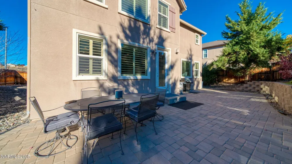 5148 Komatite, Sparks, Nevada 89436, 5 Bedrooms Bedrooms, ,4 BathroomsBathrooms,Residential,Residential,Komatite,250057582