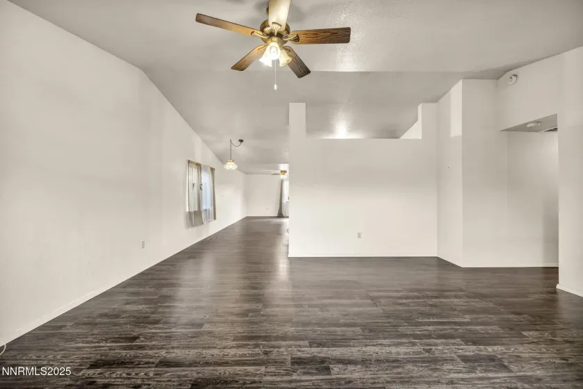 2441 Carriage Crest, Carson City, Nevada 89706, 3 Bedrooms Bedrooms, ,2 BathroomsBathrooms,Residential,Residential,Carriage Crest,250057593