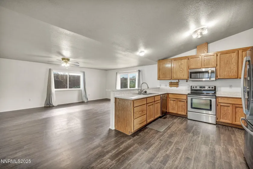 2441 Carriage Crest, Carson City, Nevada 89706, 3 Bedrooms Bedrooms, ,2 BathroomsBathrooms,Residential,Residential,Carriage Crest,250057593