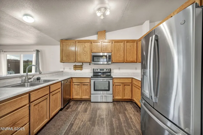 2441 Carriage Crest, Carson City, Nevada 89706, 3 Bedrooms Bedrooms, ,2 BathroomsBathrooms,Residential,Residential,Carriage Crest,250057593