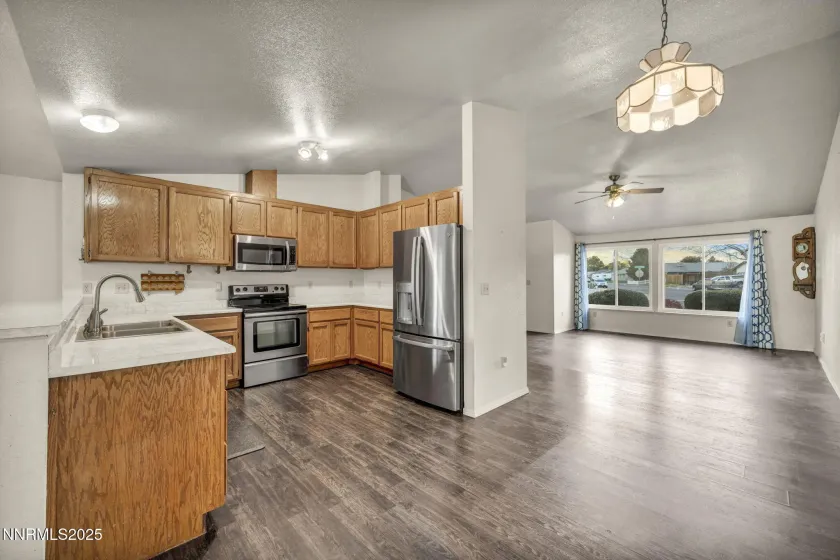 2441 Carriage Crest, Carson City, Nevada 89706, 3 Bedrooms Bedrooms, ,2 BathroomsBathrooms,Residential,Residential,Carriage Crest,250057593