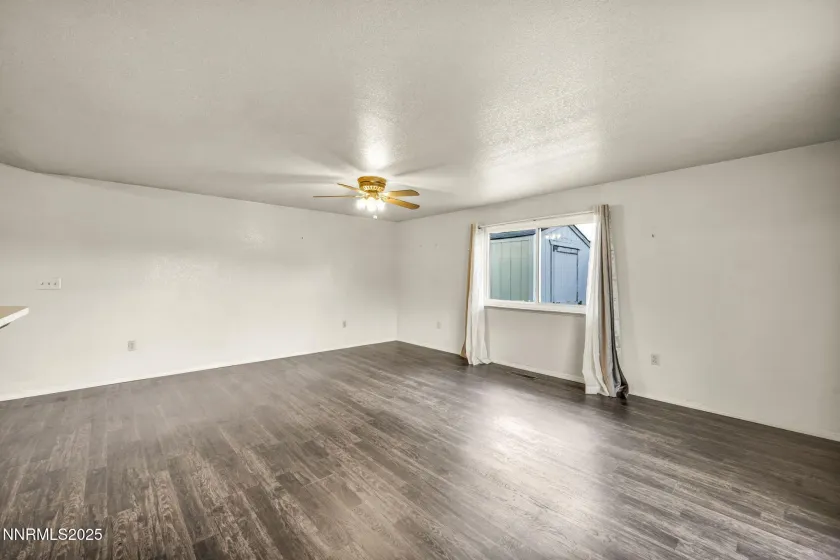 2441 Carriage Crest, Carson City, Nevada 89706, 3 Bedrooms Bedrooms, ,2 BathroomsBathrooms,Residential,Residential,Carriage Crest,250057593