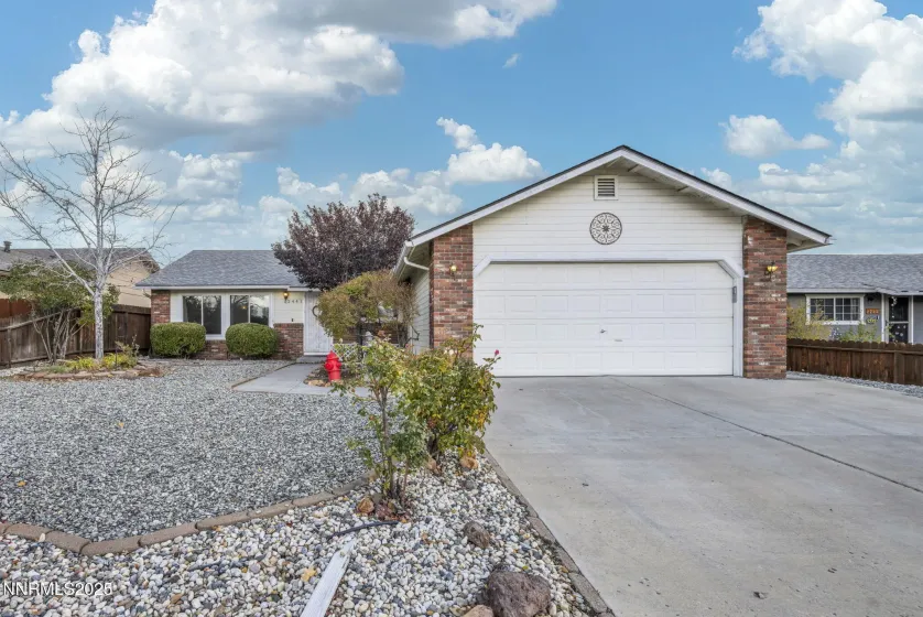 2441 Carriage Crest, Carson City, Nevada 89706, 3 Bedrooms Bedrooms, ,2 BathroomsBathrooms,Residential,Residential,Carriage Crest,250057593