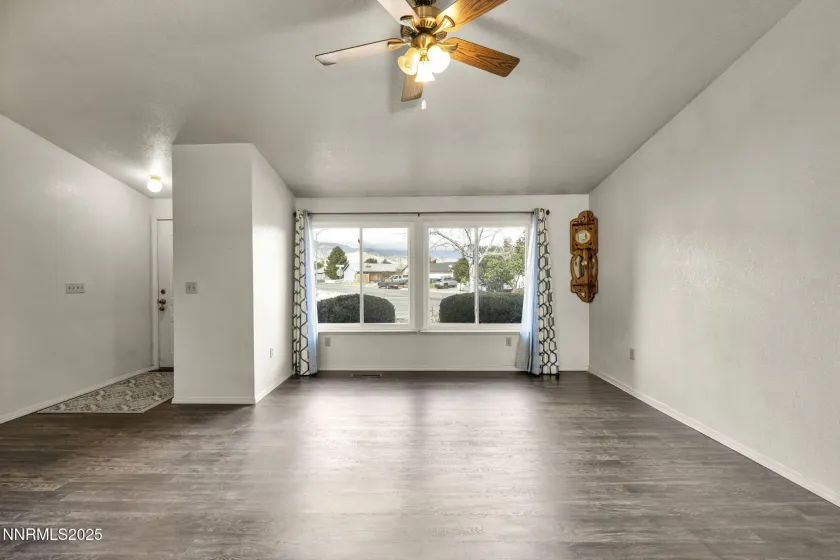 2441 Carriage Crest, Carson City, Nevada 89706, 3 Bedrooms Bedrooms, ,2 BathroomsBathrooms,Residential,Residential,Carriage Crest,250057593