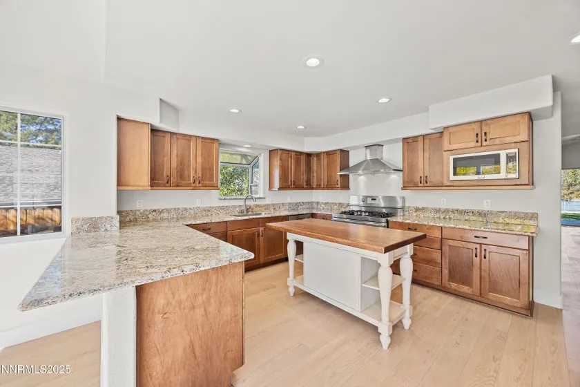 3510 Comstock, Reno, Nevada 89512, 4 Bedrooms Bedrooms, ,3 BathroomsBathrooms,Residential,Residential,Comstock,250000575