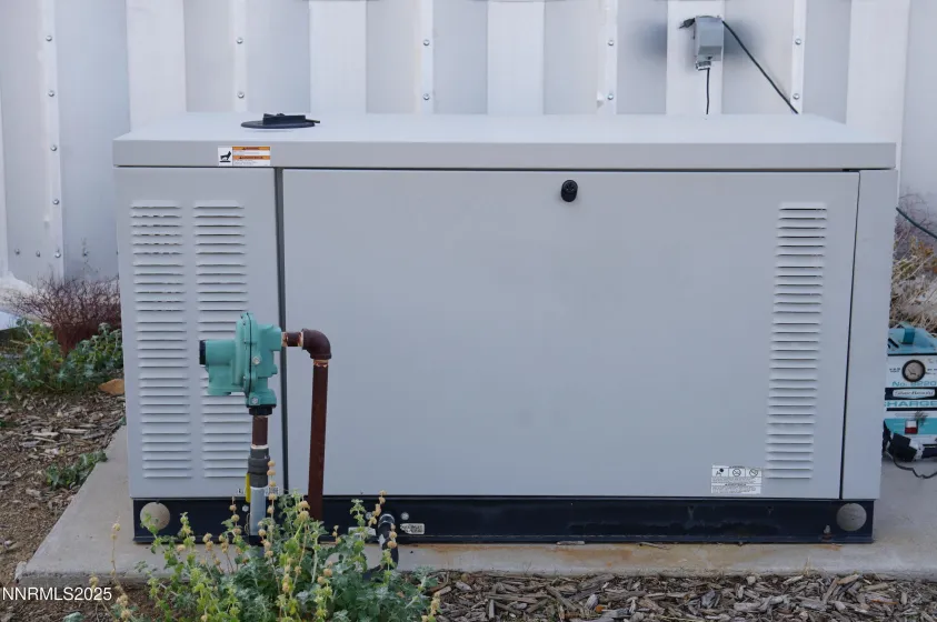 2561 Eastside, Gardnerville, Nevada 89410, 3 Bedrooms Bedrooms, ,2 BathroomsBathrooms,Residential,Residential,Eastside,250057602