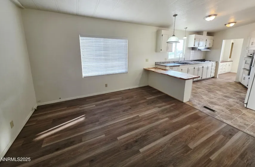 9380 Marshall, Fallon, Nevada 89406, 3 Bedrooms Bedrooms, ,2 BathroomsBathrooms,Residential,Residential,Marshall,250052985