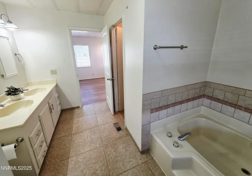 9380 Marshall, Fallon, Nevada 89406, 3 Bedrooms Bedrooms, ,2 BathroomsBathrooms,Residential,Residential,Marshall,250052985