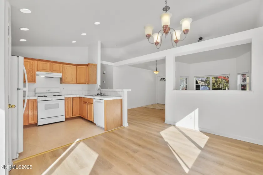 1464 Edlesborough, Gardnerville, Nevada 89410, 3 Bedrooms Bedrooms, ,2 BathroomsBathrooms,Residential,Residential,Edlesborough,250057619