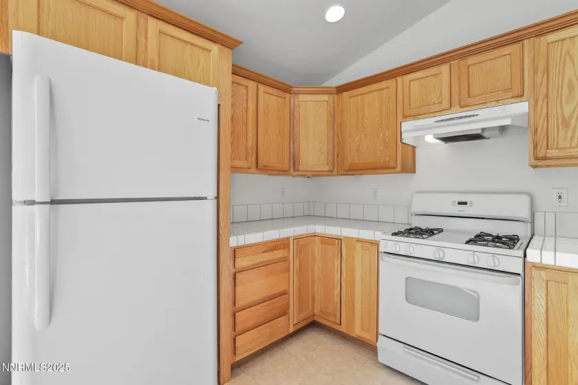 1464 Edlesborough, Gardnerville, Nevada 89410, 3 Bedrooms Bedrooms, ,2 BathroomsBathrooms,Residential,Residential,Edlesborough,250057619