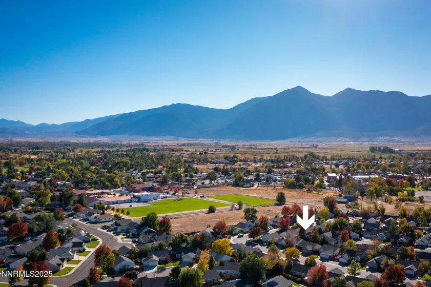 1464 Edlesborough, Gardnerville, Nevada 89410, 3 Bedrooms Bedrooms, ,2 BathroomsBathrooms,Residential,Residential,Edlesborough,250057619