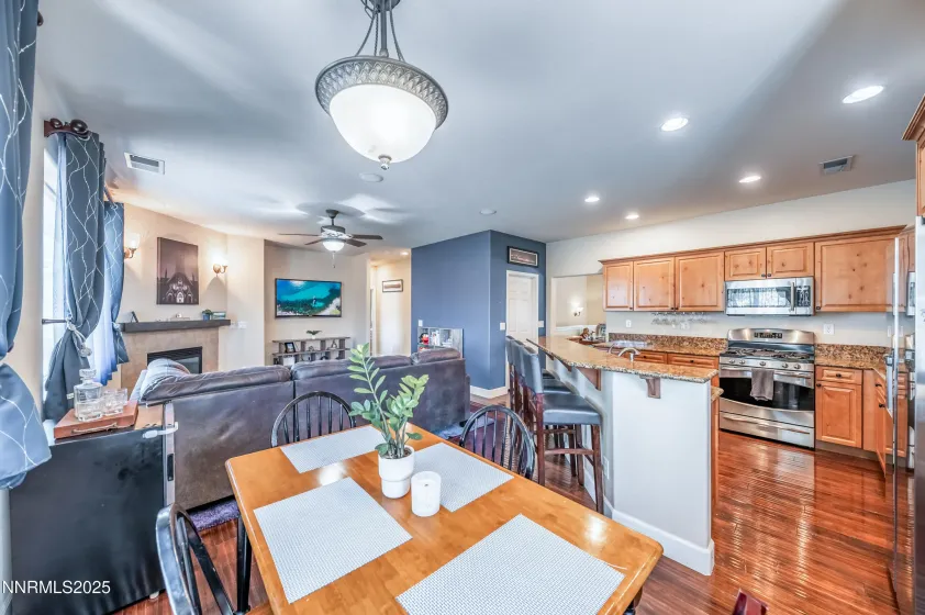 3715 Coastal, Reno, Nevada 89512, 3 Bedrooms Bedrooms, ,3 BathroomsBathrooms,Residential,Residential,Coastal,250057628