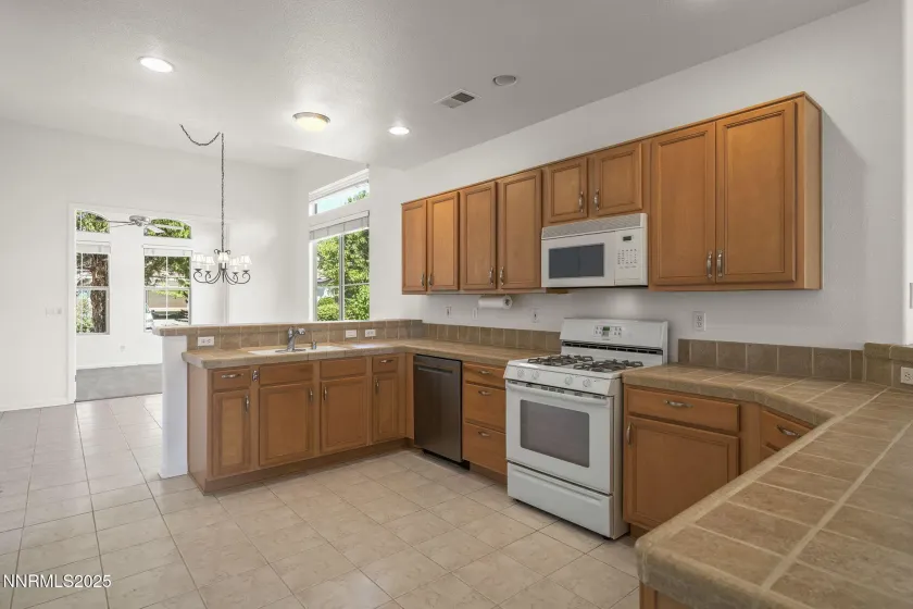 2119 Avella, Sparks, Nevada 89434, 2 Bedrooms Bedrooms, ,2 BathroomsBathrooms,Residential,Residential,Avella,250054728