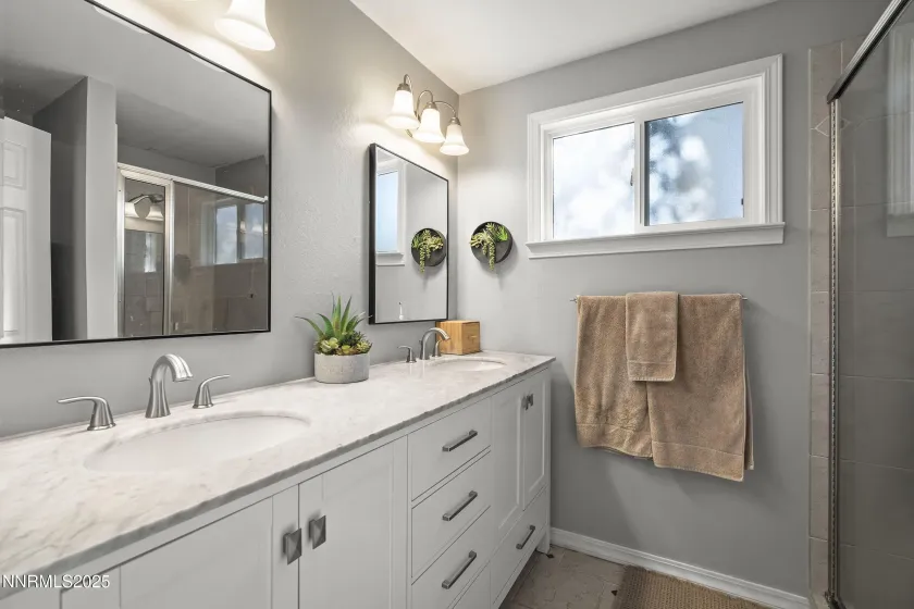 4360 Matich, Reno, Nevada 89502, 3 Bedrooms Bedrooms, ,2 BathroomsBathrooms,Residential,Residential,Matich,250057637