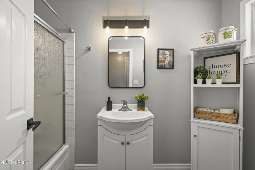 4360 Matich, Reno, Nevada 89502, 3 Bedrooms Bedrooms, ,2 BathroomsBathrooms,Residential,Residential,Matich,250057637