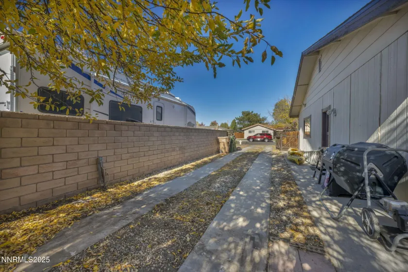 1670 Belarra, Minden, Nevada 89423, 3 Bedrooms Bedrooms, ,3 BathroomsBathrooms,Residential,Residential,Belarra,250057638