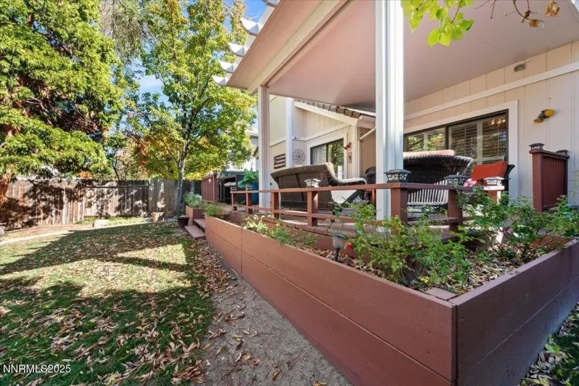 3945 Falling Water, Reno, Nevada 89519, 3 Bedrooms Bedrooms, ,2 BathroomsBathrooms,Residential,Residential,Falling Water,250057639