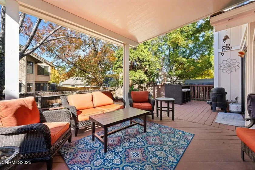 3945 Falling Water, Reno, Nevada 89519, 3 Bedrooms Bedrooms, ,2 BathroomsBathrooms,Residential,Residential,Falling Water,250057639