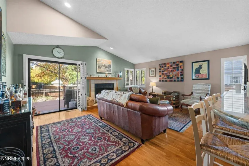 3945 Falling Water, Reno, Nevada 89519, 3 Bedrooms Bedrooms, ,2 BathroomsBathrooms,Residential,Residential,Falling Water,250057639