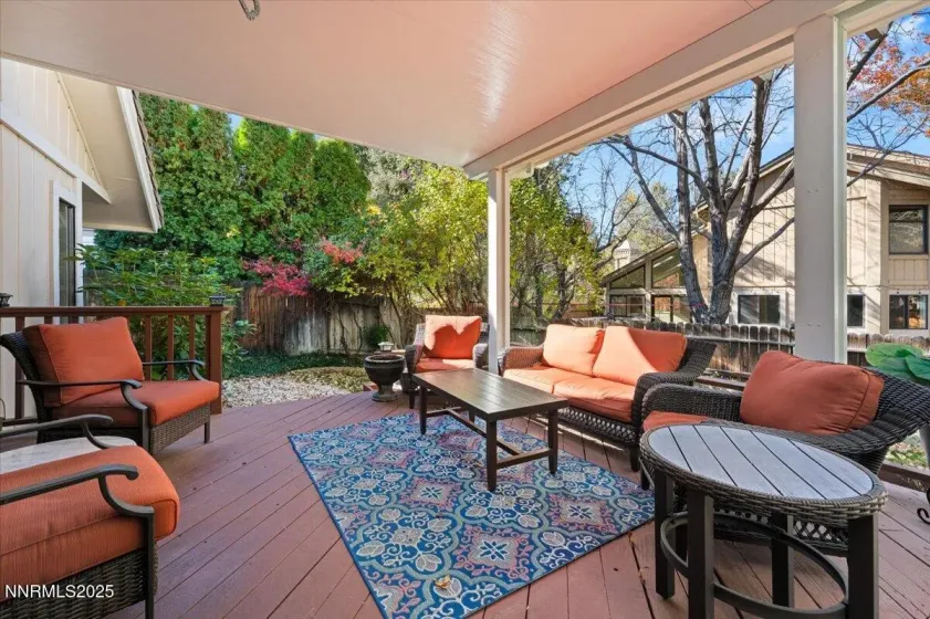 3945 Falling Water, Reno, Nevada 89519, 3 Bedrooms Bedrooms, ,2 BathroomsBathrooms,Residential,Residential,Falling Water,250057639