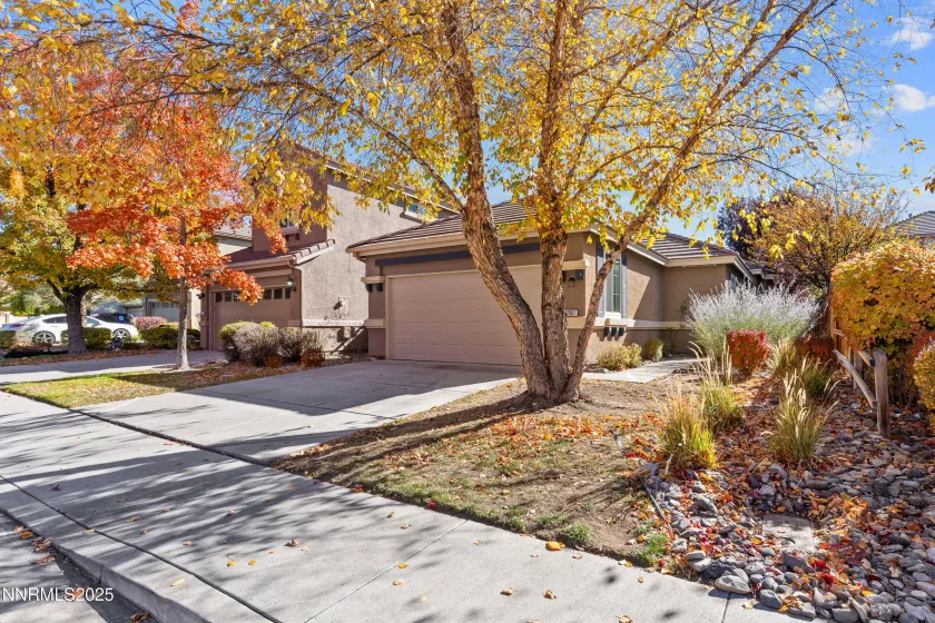 2661 Lawry, Sparks, Nevada 89436, 3 Bedrooms Bedrooms, ,2 BathroomsBathrooms,Residential,Residential,Lawry,250057640