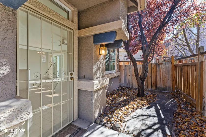 2661 Lawry, Sparks, Nevada 89436, 3 Bedrooms Bedrooms, ,2 BathroomsBathrooms,Residential,Residential,Lawry,250057640