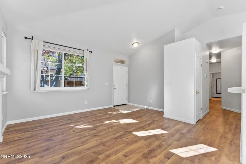 2661 Lawry, Sparks, Nevada 89436, 3 Bedrooms Bedrooms, ,2 BathroomsBathrooms,Residential,Residential,Lawry,250057640