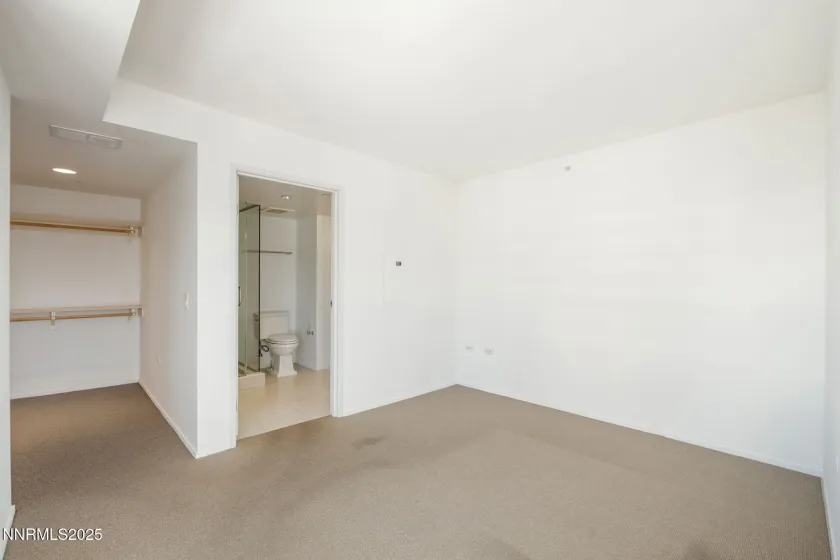 255 Sierra, Reno, Nevada 89501, 2 Bedrooms Bedrooms, ,2 BathroomsBathrooms,Residential,Residential,Sierra,250057645