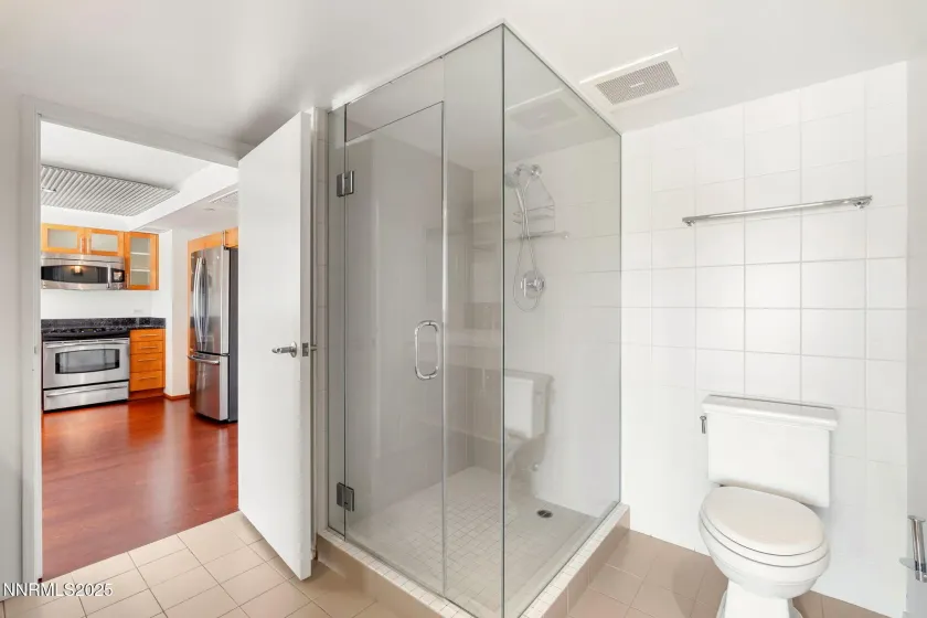 255 Sierra, Reno, Nevada 89501, 2 Bedrooms Bedrooms, ,2 BathroomsBathrooms,Residential,Residential,Sierra,250057645