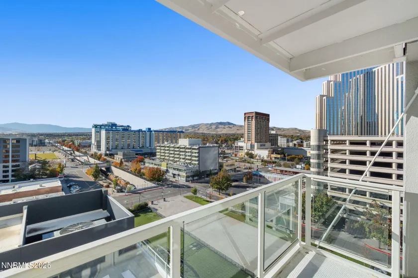 255 Sierra, Reno, Nevada 89501, 2 Bedrooms Bedrooms, ,2 BathroomsBathrooms,Residential,Residential,Sierra,250057645