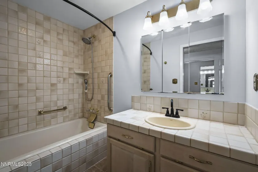 745 Glen Vista, Sparks, Nevada 89434, 4 Bedrooms Bedrooms, ,2 BathroomsBathrooms,Residential,Residential,Glen Vista,250057646