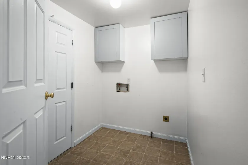 745 Glen Vista, Sparks, Nevada 89434, 4 Bedrooms Bedrooms, ,2 BathroomsBathrooms,Residential,Residential,Glen Vista,250057646