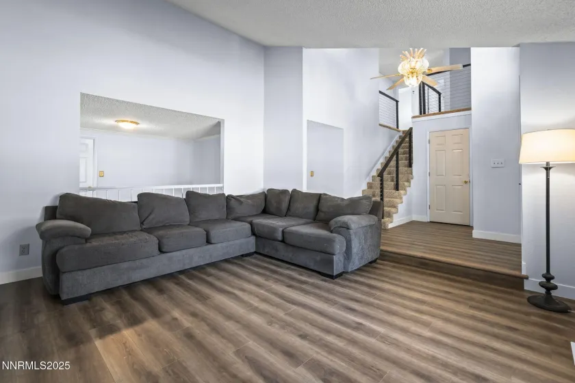 745 Glen Vista, Sparks, Nevada 89434, 4 Bedrooms Bedrooms, ,2 BathroomsBathrooms,Residential,Residential,Glen Vista,250057646