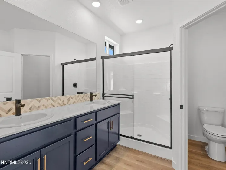 14442 Fredonia, Reno, Nevada 89506, 3 Bedrooms Bedrooms, ,2 BathroomsBathrooms,Residential,Residential,Fredonia,250057650