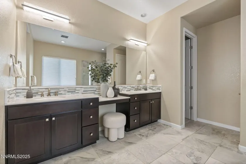 1755 Back Nine, Reno, Nevada 89523, 4 Bedrooms Bedrooms, ,4 BathroomsBathrooms,Residential,Residential,Back Nine,250057649