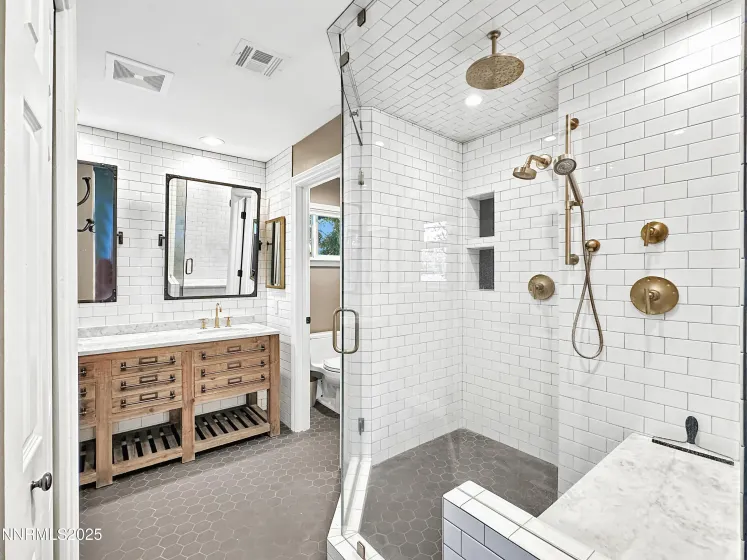 1550 Swan, Reno, Nevada 89509, 3 Bedrooms Bedrooms, ,3 BathroomsBathrooms,Residential,Residential,Swan,250053299