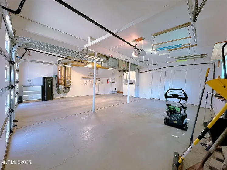 1550 Swan, Reno, Nevada 89509, 3 Bedrooms Bedrooms, ,3 BathroomsBathrooms,Residential,Residential,Swan,250053299