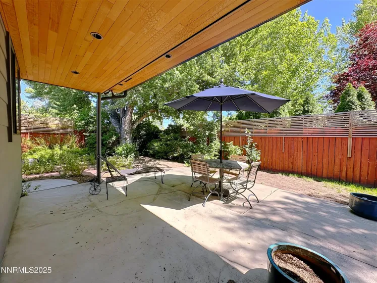 1550 Swan, Reno, Nevada 89509, 3 Bedrooms Bedrooms, ,3 BathroomsBathrooms,Residential,Residential,Swan,250053299