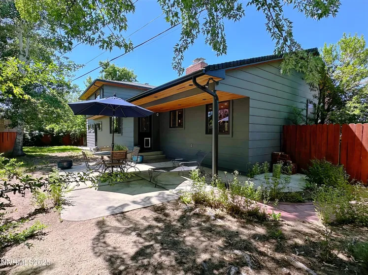 1550 Swan, Reno, Nevada 89509, 3 Bedrooms Bedrooms, ,3 BathroomsBathrooms,Residential,Residential,Swan,250053299