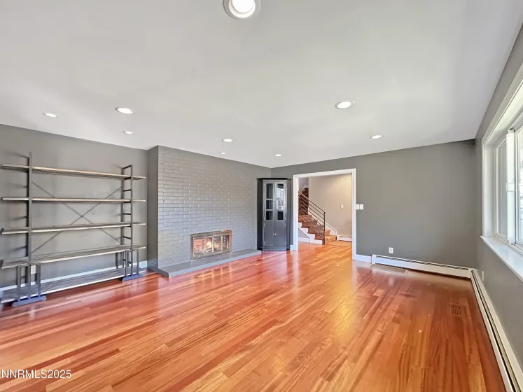 1550 Swan, Reno, Nevada 89509, 3 Bedrooms Bedrooms, ,3 BathroomsBathrooms,Residential,Residential,Swan,250053299