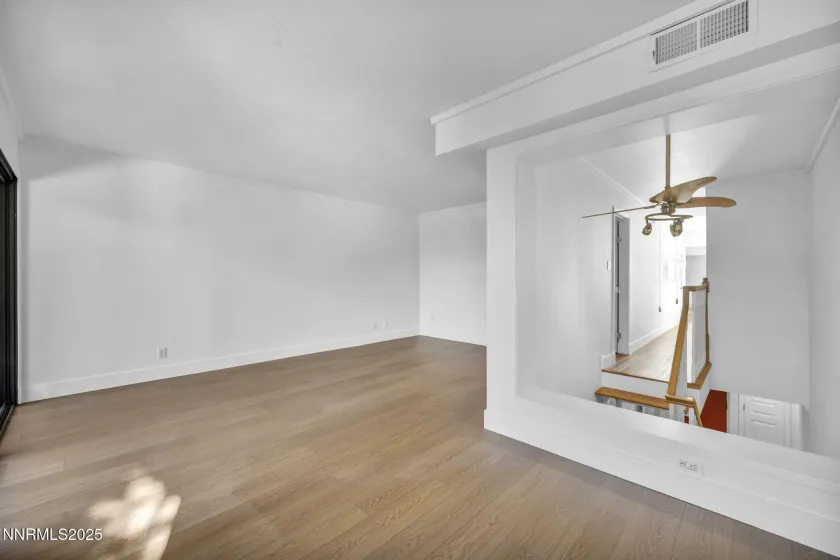 1325 Jones, Reno, Nevada 89503, 2 Bedrooms Bedrooms, ,3 BathroomsBathrooms,Residential,Residential,Jones,250057653