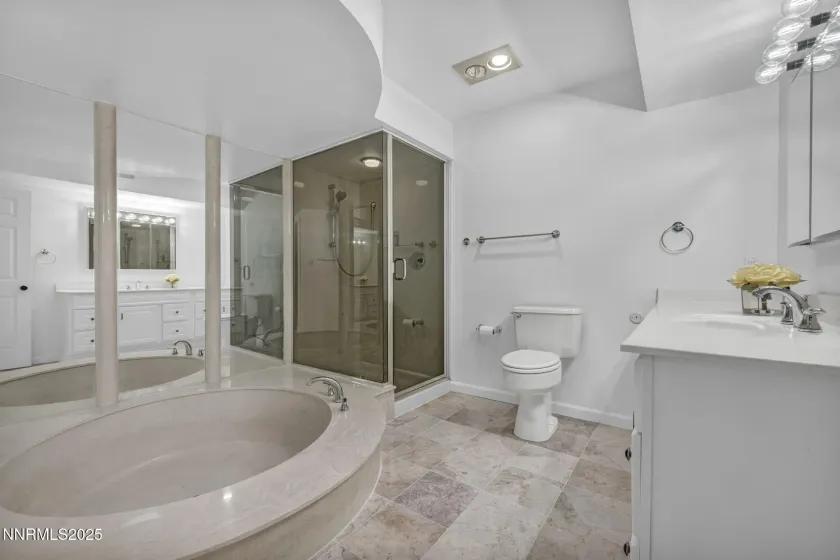 1325 Jones, Reno, Nevada 89503, 2 Bedrooms Bedrooms, ,3 BathroomsBathrooms,Residential,Residential,Jones,250057653