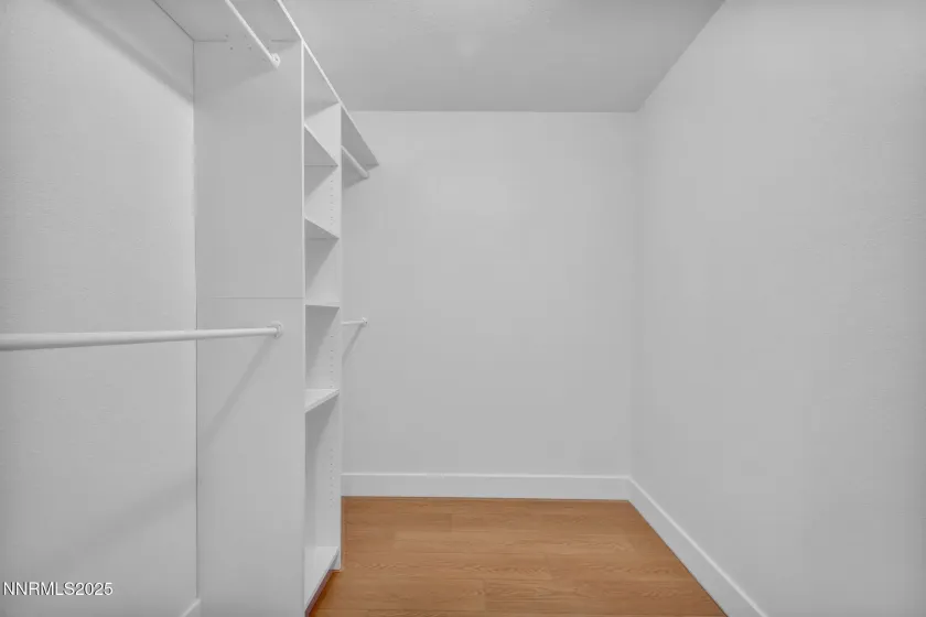 1325 Jones, Reno, Nevada 89503, 2 Bedrooms Bedrooms, ,3 BathroomsBathrooms,Residential,Residential,Jones,250057653