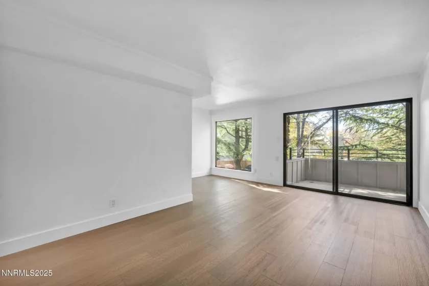 1325 Jones, Reno, Nevada 89503, 2 Bedrooms Bedrooms, ,3 BathroomsBathrooms,Residential,Residential,Jones,250057653