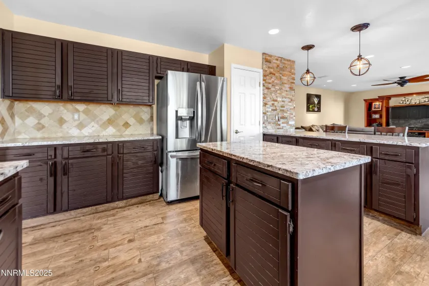 1576 San Pedro, Sparks, Nevada 89436, 4 Bedrooms Bedrooms, ,3 BathroomsBathrooms,Residential,Residential,San Pedro,250057656