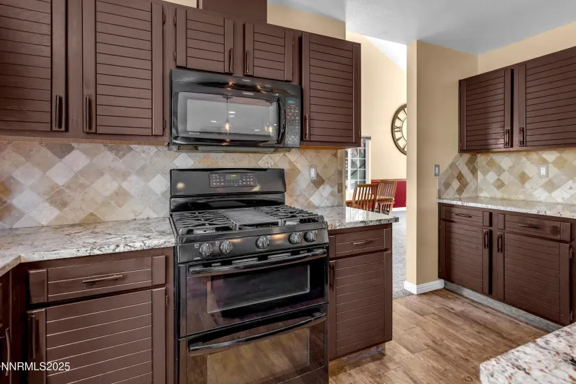 1576 San Pedro, Sparks, Nevada 89436, 4 Bedrooms Bedrooms, ,3 BathroomsBathrooms,Residential,Residential,San Pedro,250057656