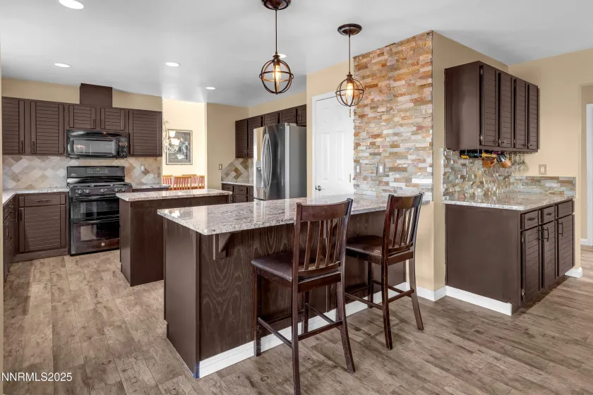 1576 San Pedro, Sparks, Nevada 89436, 4 Bedrooms Bedrooms, ,3 BathroomsBathrooms,Residential,Residential,San Pedro,250057656